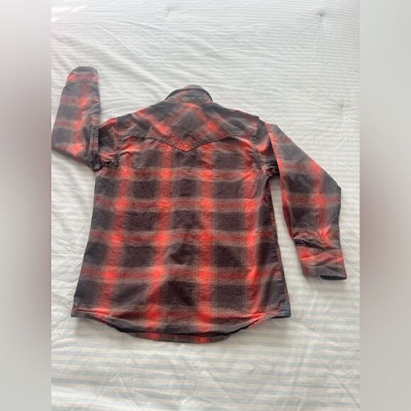 Wrangler Youth size Medium RETRO Premium long sleeve button up with snaps! NWOT - Picture 8 of 13